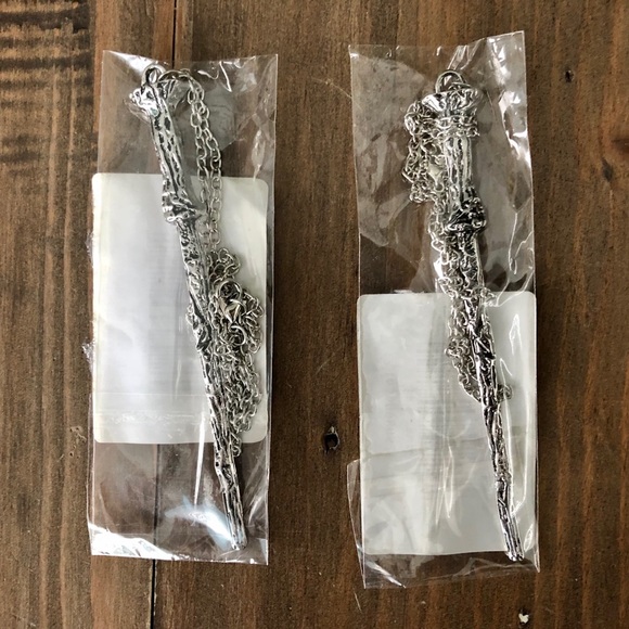 💚3 /$35, Harry Potter Wand Necklace (Harry’s) - Picture 5 of 6